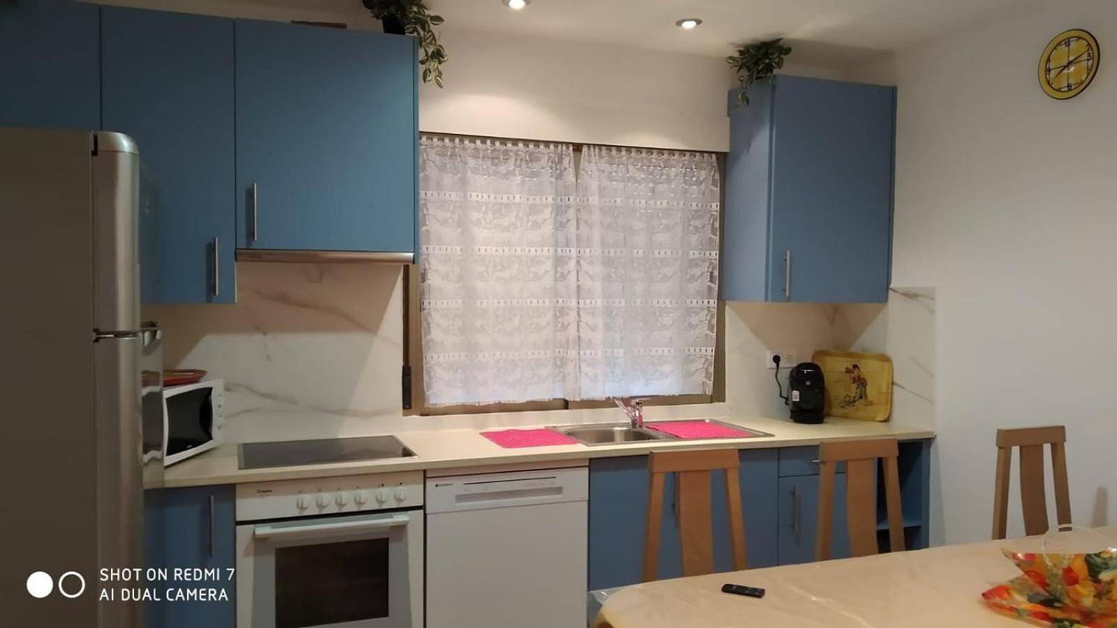 Appartement entier, Appartement 'La Fuente Ribadeo 1' avec vue montagne, Wi-Fi et climatisation in Ribadeo, A Mariña Lucense
