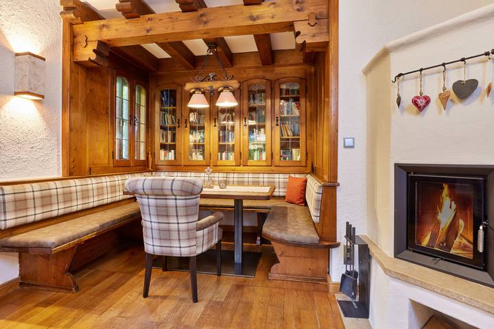 Chalet für 12 Personen, mit Balkon und Terrasse sowie Ausblick in den Ammergauer Alpen - 3