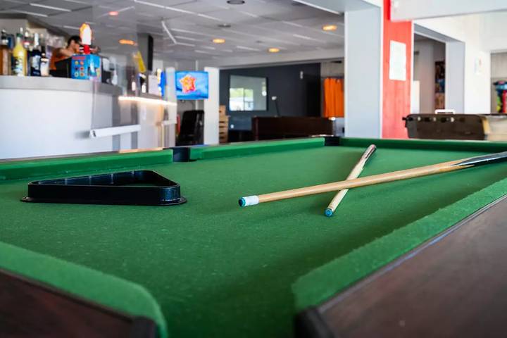 Camping für 6 Personen, mit Terrasse und Pool in La Tranche-sur-Mer - 3