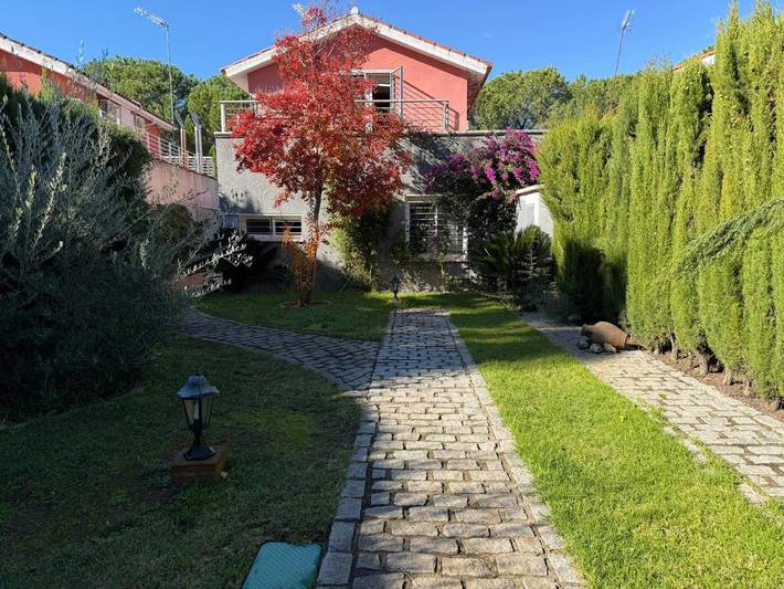 Vakantiehuis voor 8 personen, with tuin and zwembad as well as uitzicht op het meer and uitzicht, met huisdier in Cordoba