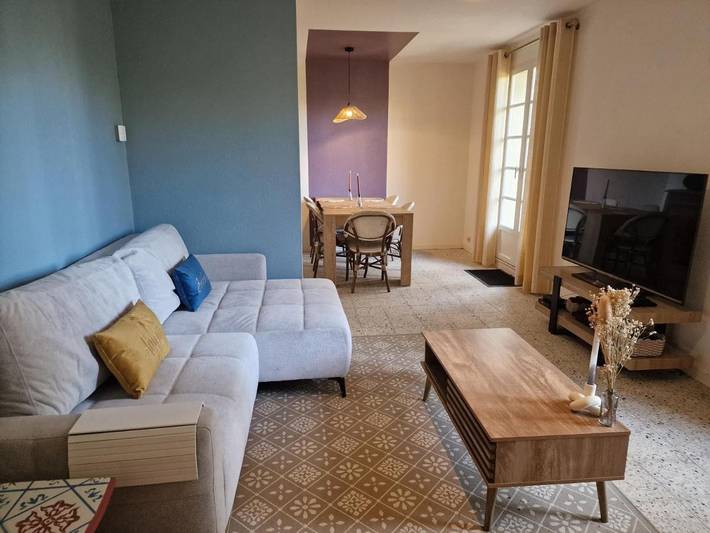 Club vacances pour 6 personnes, avec Terrasse et Jardin ainsi que Piscine et Vue en Dordogne