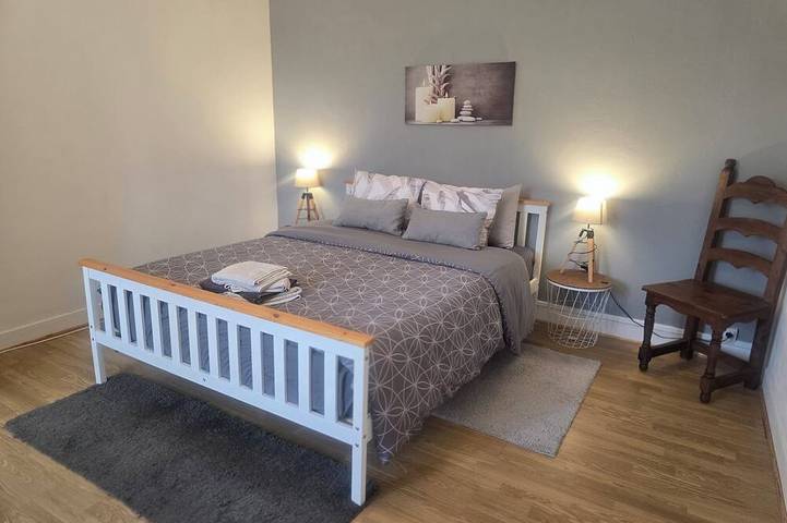 Gîte pour 4 personnes, avec jardin à Le Dorat - 2