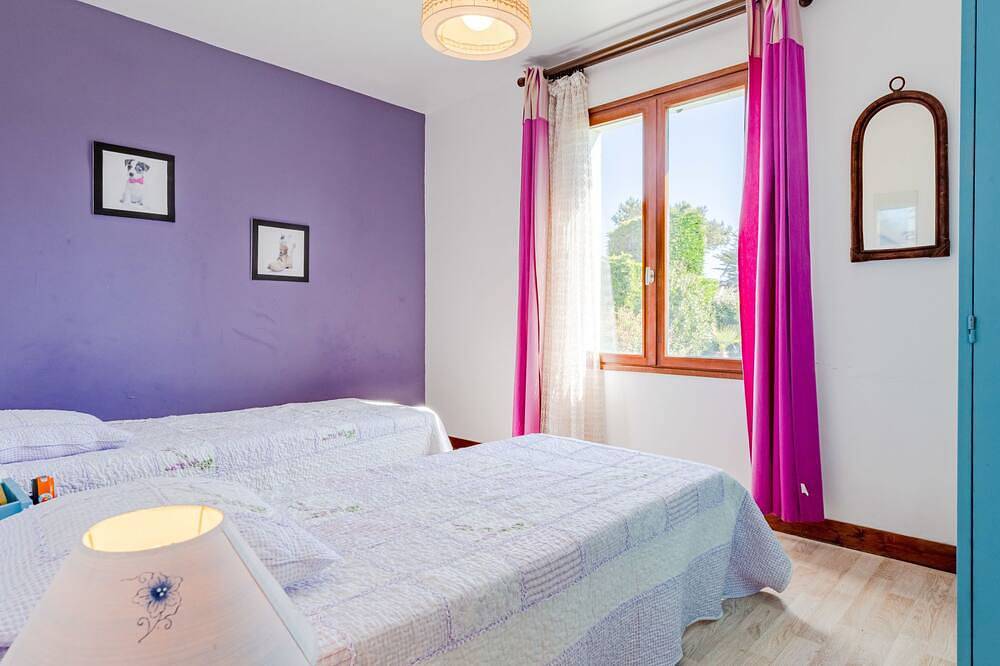 Colibri by Interhome in Saint-Germain-sur-Ay, Coutances und Umgebung