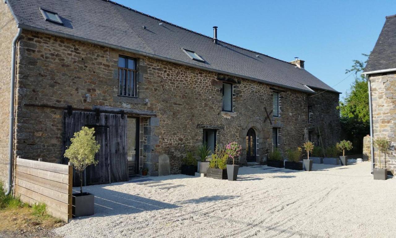 Two-Bedroom House in Le Tronchet, Région de Saint-Malo
