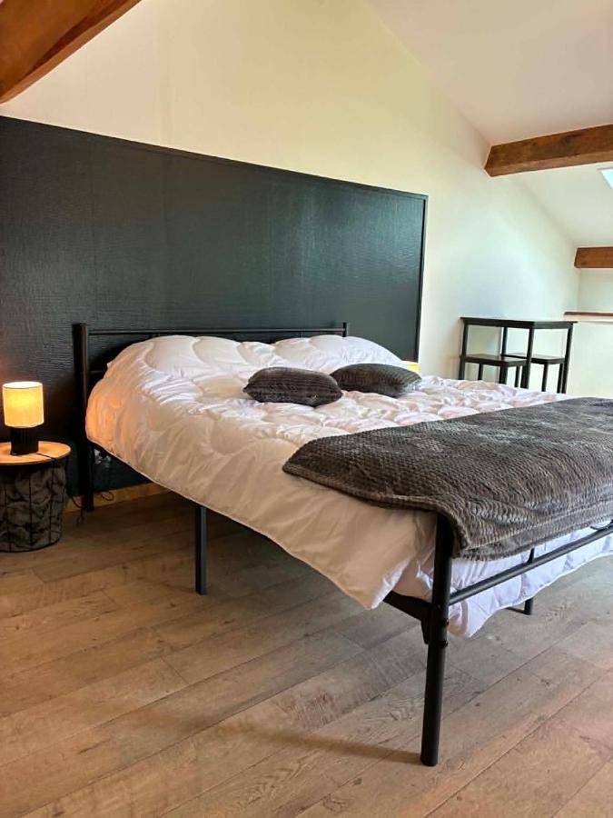 Maison d’hôte pour 4 personnes, avec terrasse ainsi que jardin et piscine à Paray-le-Monial