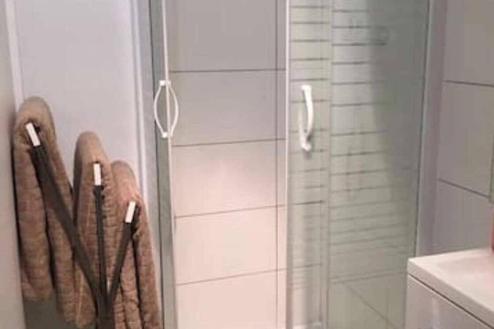 Appartement entier, Studio Confortable à Bercy proche de la Gare de Lyon in Paris 12e Arrondissement, Paris