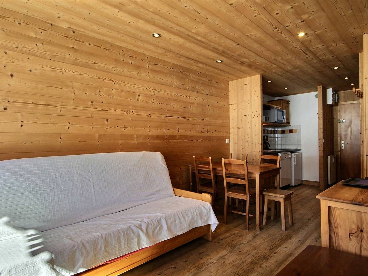 Appartement entier, Appartement rénové 5 pers, accès direct aux pistes à La Plagne in Plagne Centre, La Plagne-Tarentaise