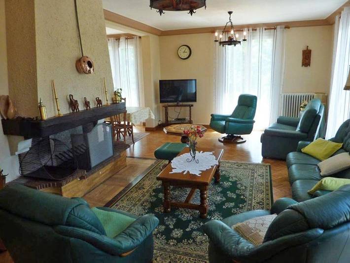 Location de vacances pour 8 personnes, avec terrasse à Montbazens - 3