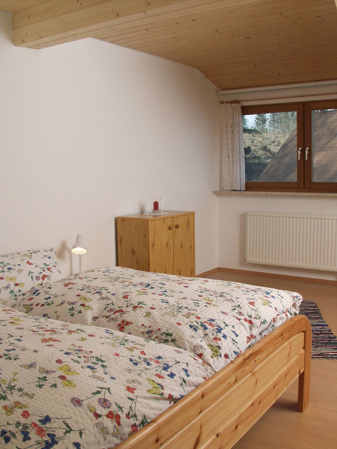 Ganze Wohnung, Ferienwohnung '1' mit Bergblick, Gemeinschaftsgarten und Wlan in Owingen, Region Bodensee-Oberschwaben