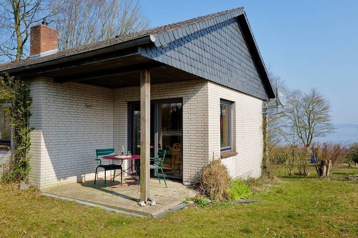 Ferienhaus für 4 Personen, mit Terrasse und Garten sowie Seeblick in Flensburger Förde