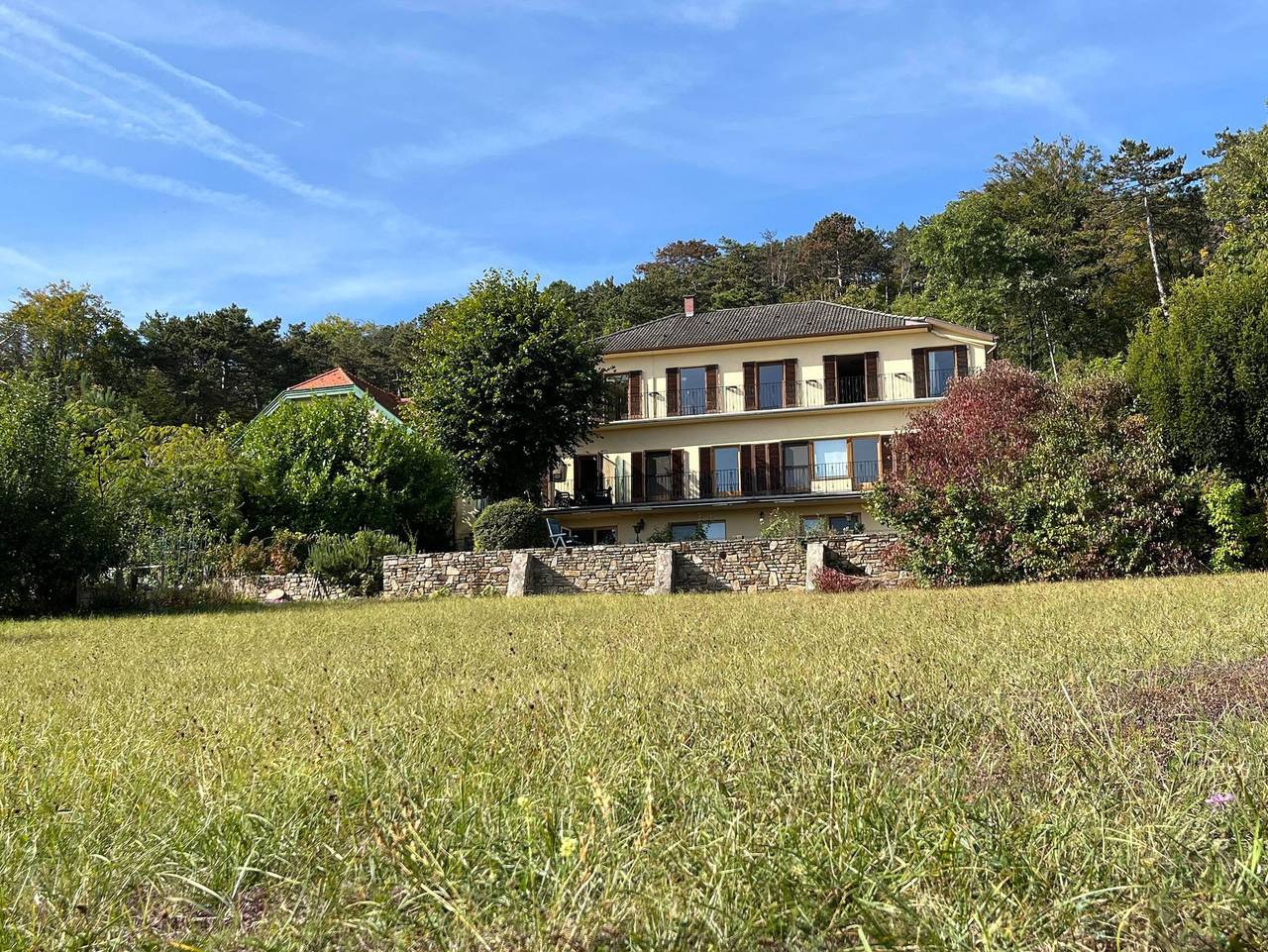 Ganze Ferienwohnung, Almschlössl - Apartment Terrassenblick in Baden bei Wien, Wienerwald