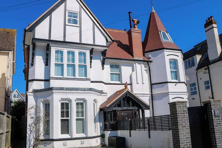 Cottage for 8 people, with garden in Bournemouth