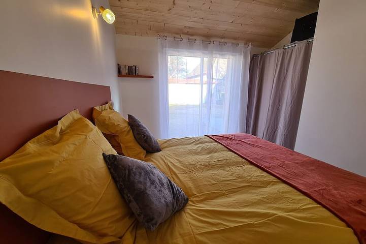 Gîte pour 4 personnes, avec jardin à La Vernelle - 4