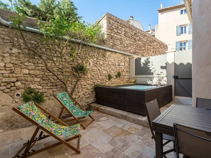 Location de vacances pour 4 personnes, avec Jardin à Lagnes - 2