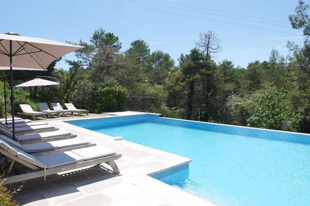 Appartement entier, Montauroux Location De Charme Climatisee Avec Piscine A 30Mn De Cannes in Montauroux, Côte méditerranéenne (France)