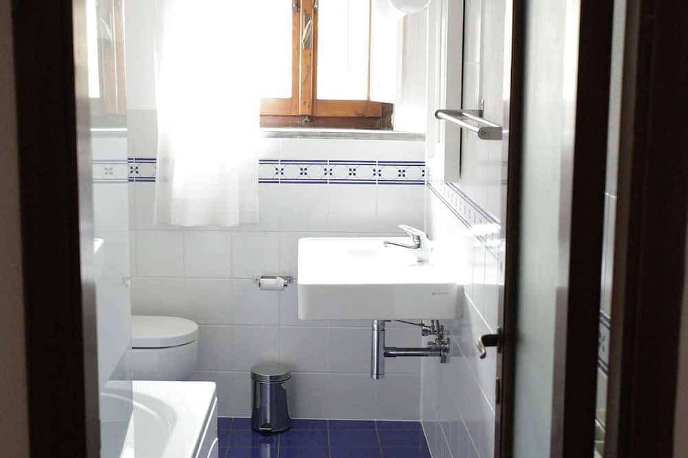 Entire apartment, Nido delle Campane - Romantic apartment with 2 terraces with panoramic-sea views in Grosseto, Grosseto Province