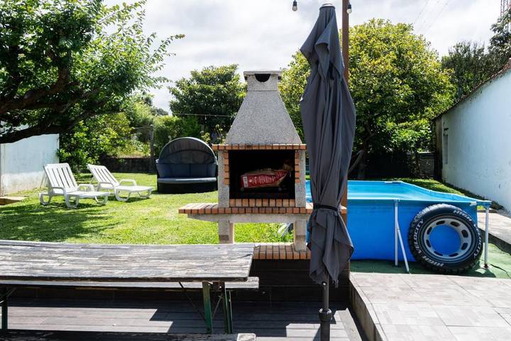 Location de vacances pour 10 personnes, avec vue ainsi que piscine et jardin, animaux acceptés à Esmoriz - 4