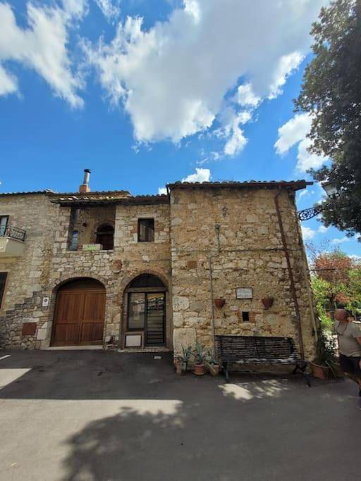 Gîte pour 4 personnes, avec terrasse et vue à Saturnia - 2