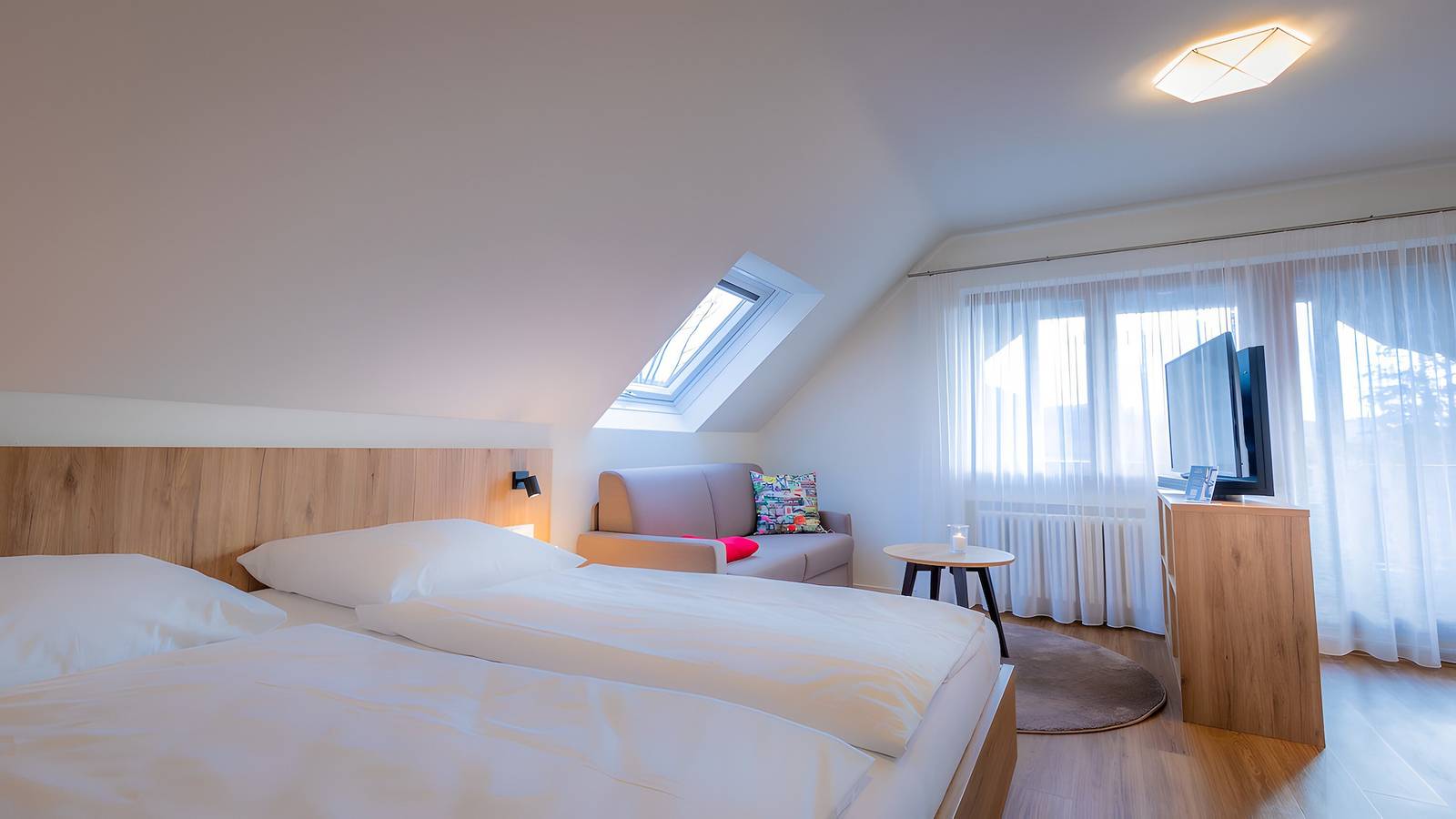 Ganze Wohnung, Apartment im Gästehaus Gehri mit Blick über Landschaft, ruhig, zentral und mit Wohlfühlcharakter in Waldkirch, Südschwarzwald