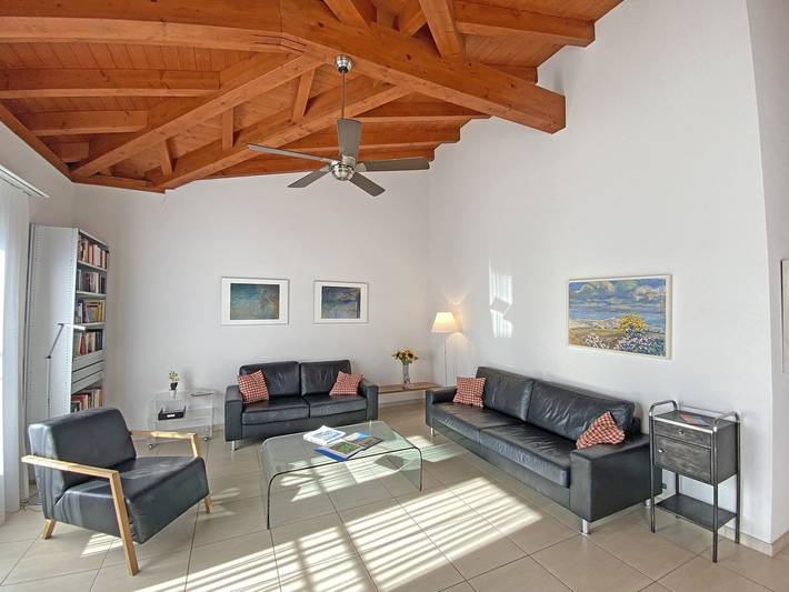 Ganze Wohnung, Casa la Brima – Helle, grosszügige Wohnung im obersten Stock in Ascona, Tessiner Alpen