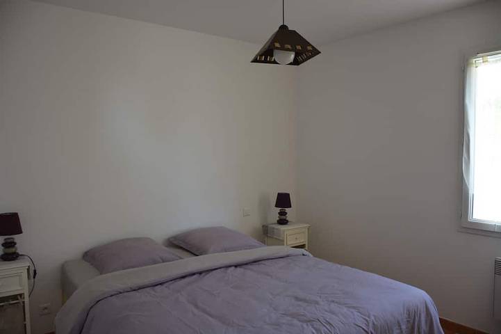 Location de vacances pour 6 personnes, avec terrasse ainsi que jacuzzi et jardin à Puyméras - 3