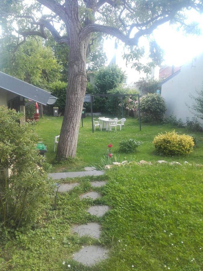 Location de vacances pour 3 personnes, avec vue et jardin à Deuil-la-Barre - 3