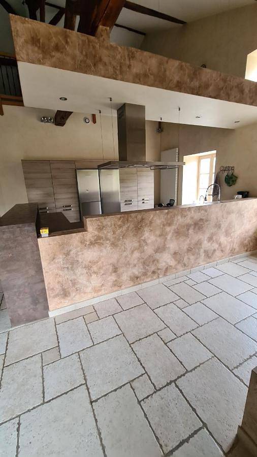 Location de vacances pour 15 personnes dans Saint-Didier-sur-Beaujeu