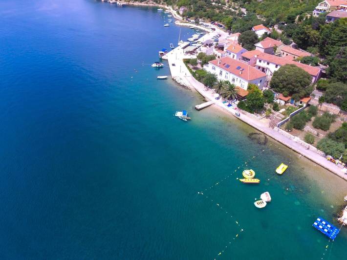 Ferienwohnung für 8 Personen, mit Terrasse in Jasenice - 4