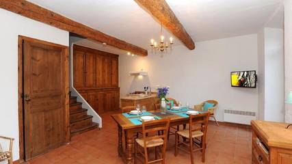 Location de vacances pour 4 personnes, avec balcon et jardin, animaux acceptés à Tautavel