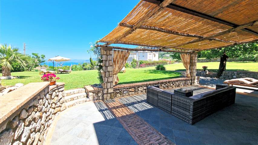 Ferienhaus für 6 Personen, mit Terrasse und Garten in Capri - 3