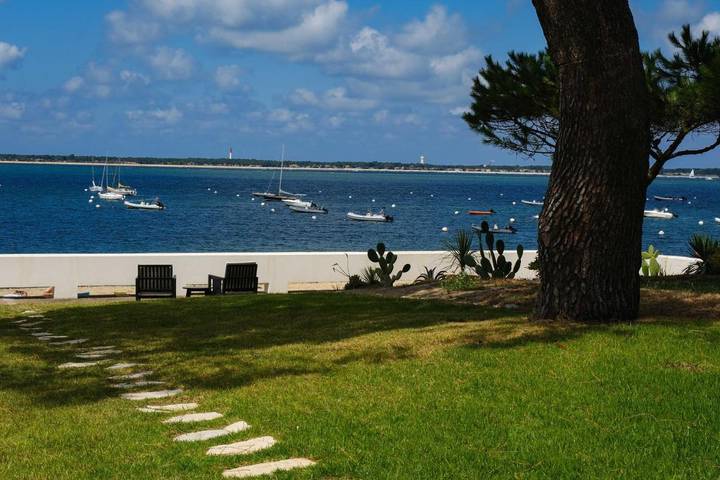 Maison de vacances pour 10 personnes, avec Terrasse ainsi que Jardin et Vue dans Plage du Moulleau