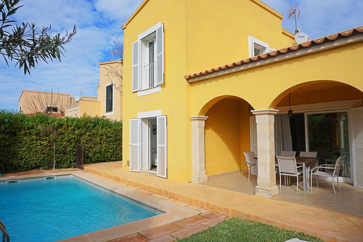 Ferienhaus für 6 Personen, mit Terrasse und Garten in Sa Ràpita