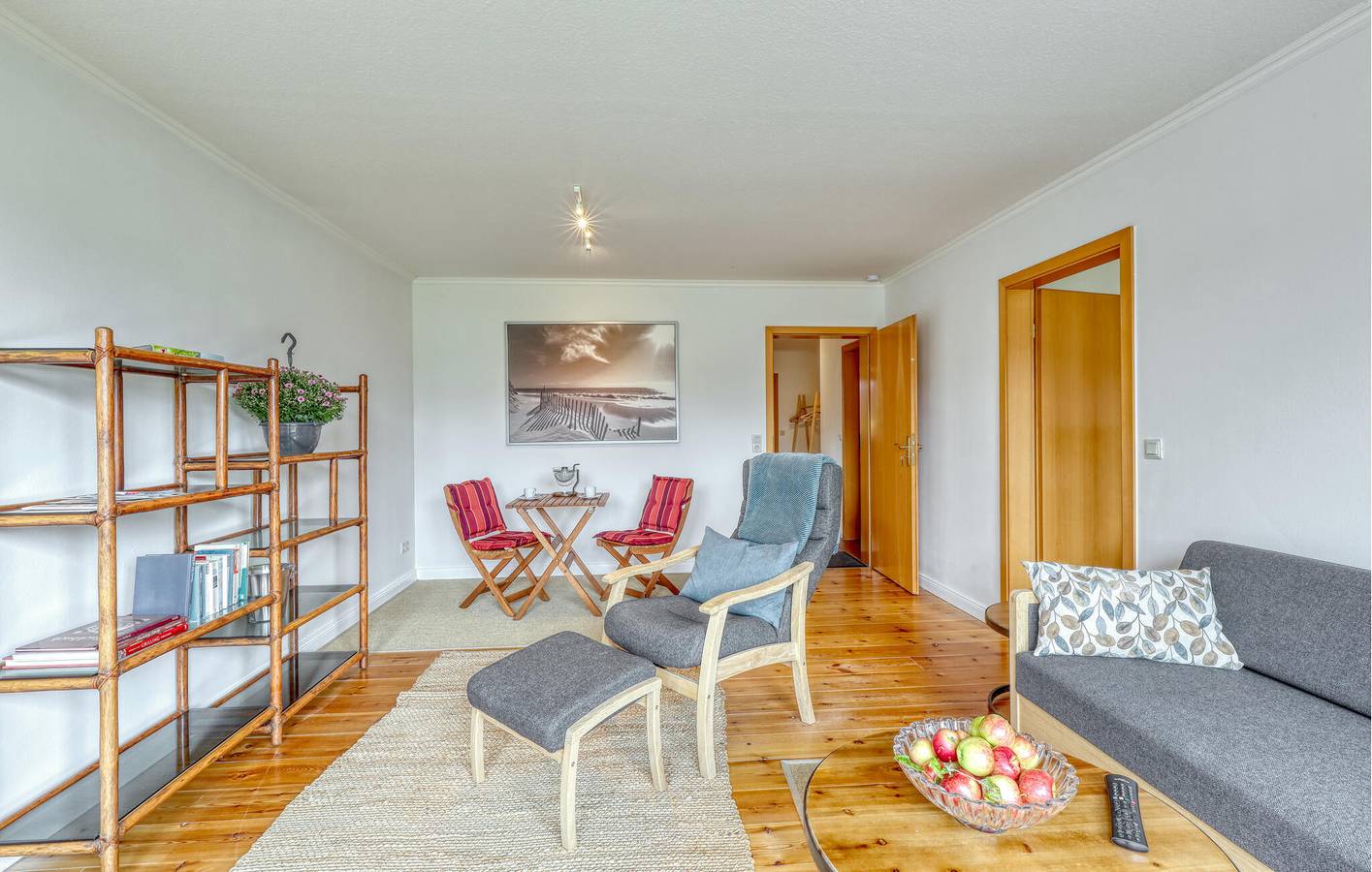 Ganze Ferienwohnung, Gemütliche Wohnung in Zentrumsnähe mit Parkplatz und Terrasse in Klanxbüll, Nordfriesland