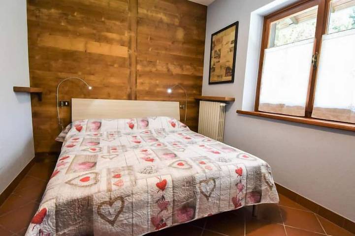 Gîte pour 4 personnes, avec piscine et jardin dans Fénis - 2