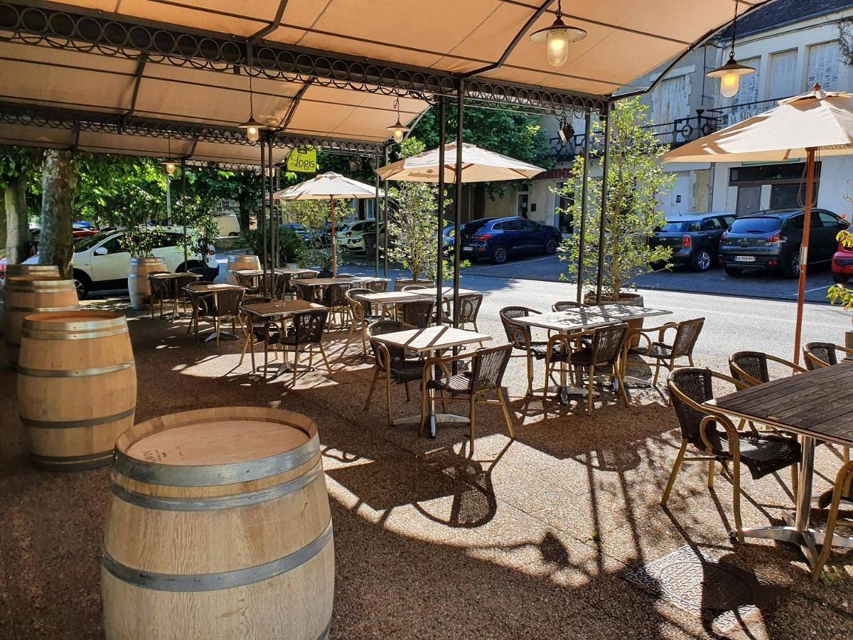 Hôtel Restaurant La Promenade in Gourdon, Quercy