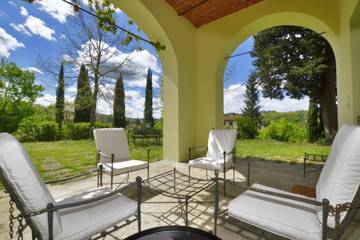Gîte pour 6 personnes, avec terrasse à Impruneta
