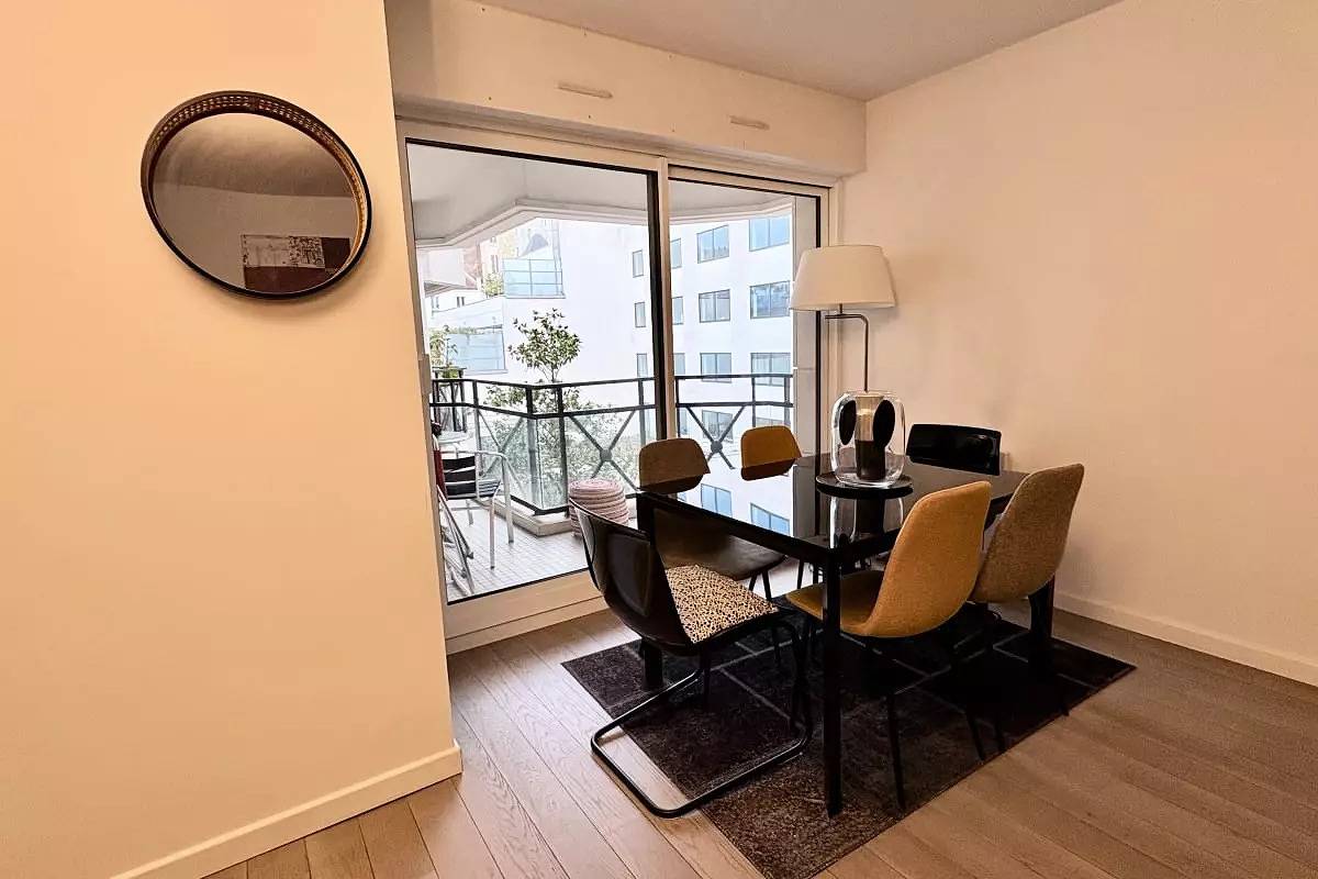 Appartement entier, Appartements pour 2 Personnes in Levallois-Perret, Hauts-de-Seine