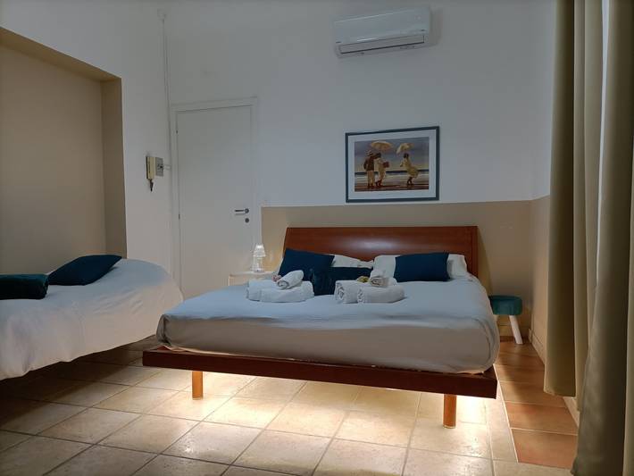 Ferienhaus für 4 Personen, mit Balkon und Garten