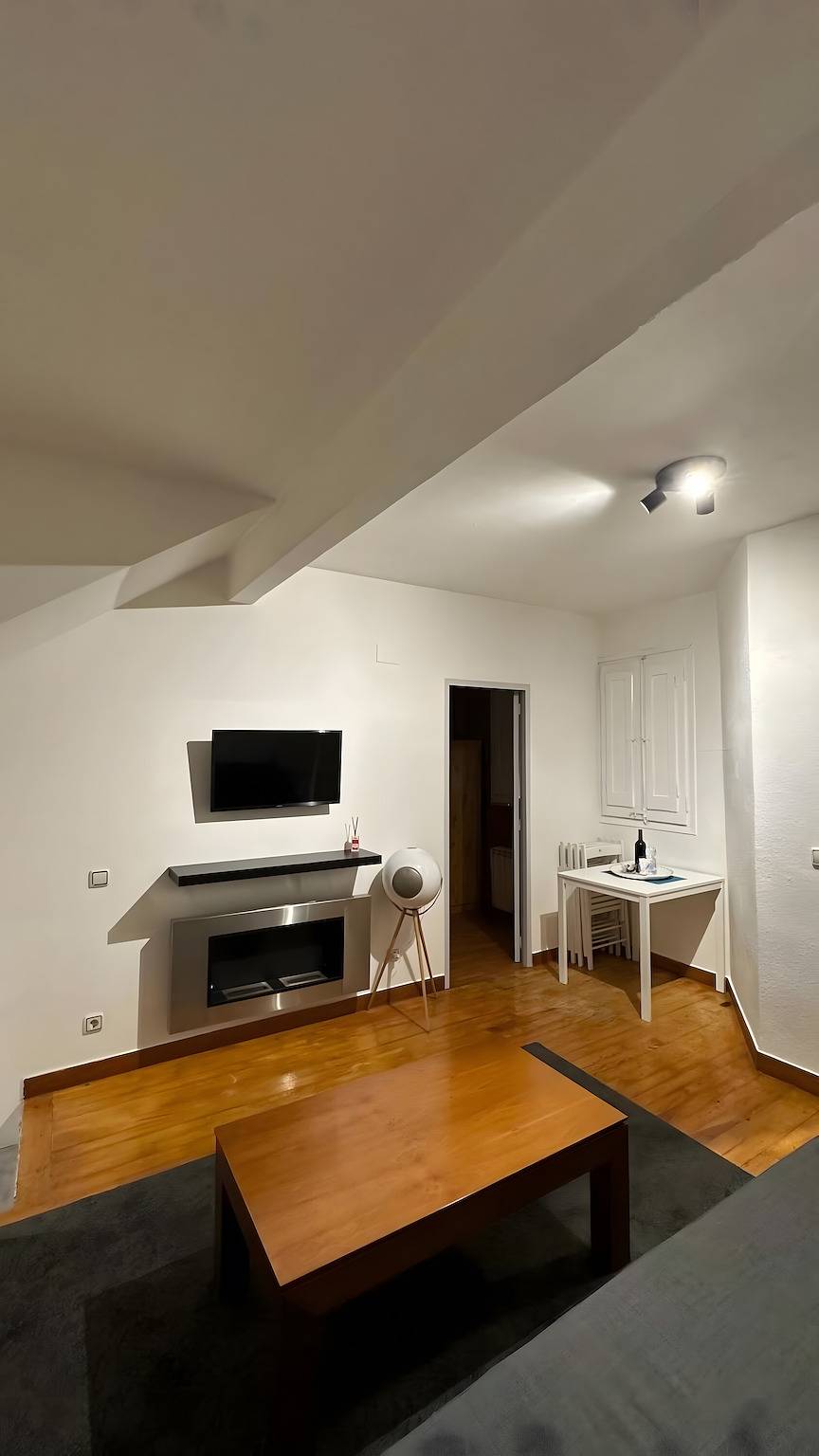 Entire apartment, Apartment 'Sol I Vent La Molina' with Mountain View and Wi-Fi in La Molina, Alp