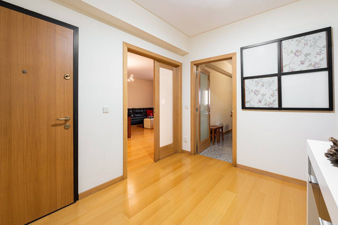 Ganze Wohnung, Ferienwohnung für 4 Personen mit Balkon in Mafamude e Vilar do Paraíso, Porto Distrikt