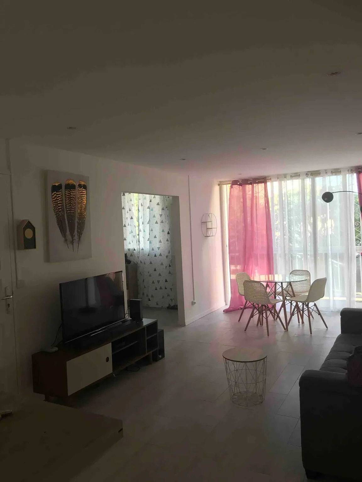 Appartement entier, Appartement confortable aux Abymes, 50 m², 3 chambres in Les Abymes, Guadeloupe