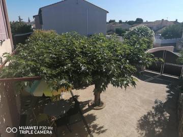 Gîte pour 4 personnes, avec terrasse à Maraussan
