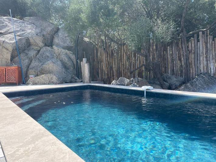 Villa pour 6 personnes, avec jardin et terrasse ainsi que piscine et vue