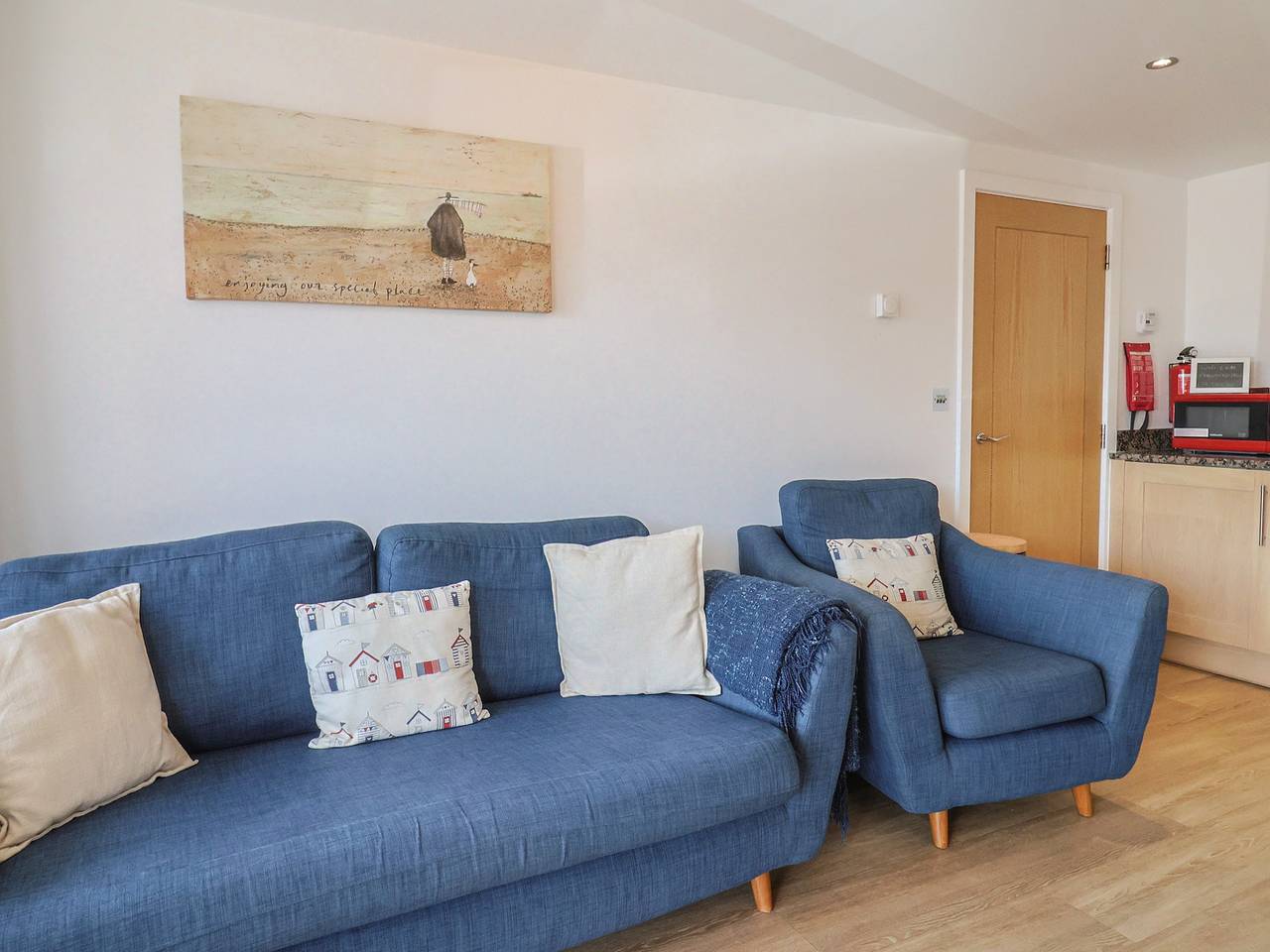 Entire apartment, Harbourwalk in West Bay, Dorset