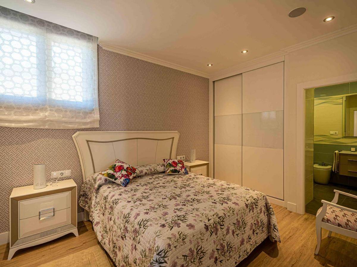 Three-Bedroom House in Teo , Provincia de La Coruña