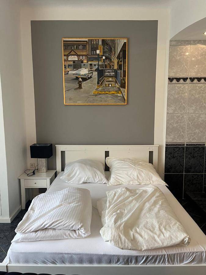 Ferienwohnung für 23 Personen, mit Whirlpool und Terrasse sowie Garten in Wilmersdorf Berlin - 2