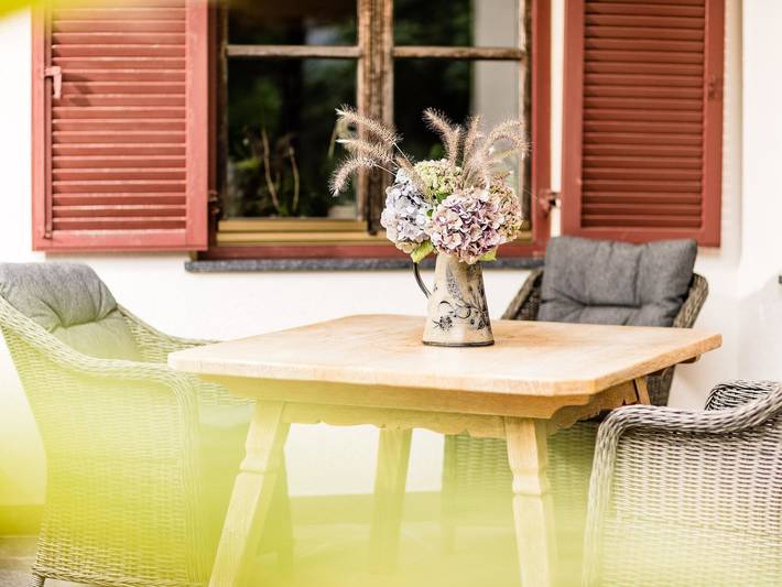 Ferienwohnung für 2 Personen, mit Balkon und Garten sowie Whirlpool in Algund
