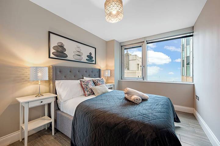 Entire apartment, Brighton's Beachfront Gem! | The Lanes | Sleeps 6 in Brighton, Sussex