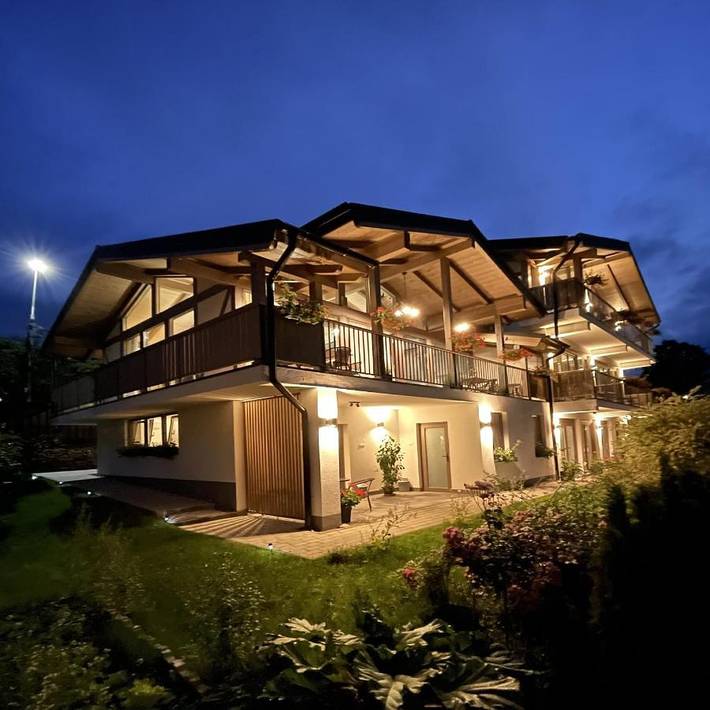 Villa pour 9 personnes, avec jardin ainsi que jacuzzi et sauna en Roumanie - 2