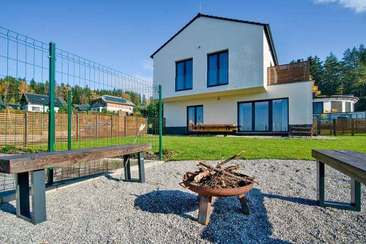 Vakantiewoning voor 2 personen, met uitzicht en tuin in Lipno